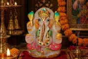 Sphatik Ganesh Ji (coloured)
